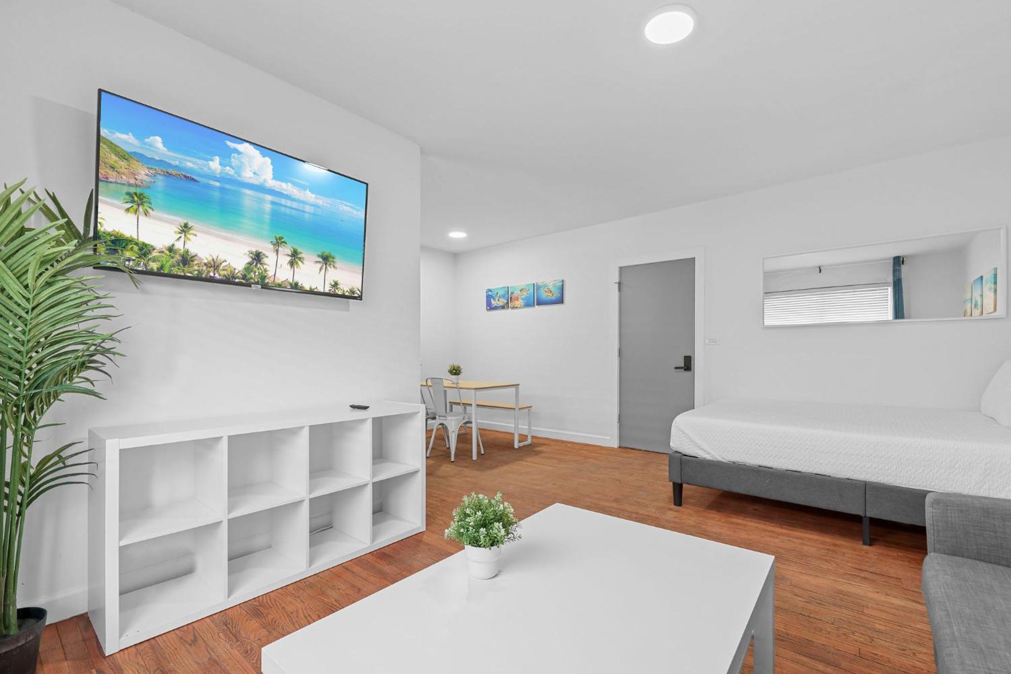 Harding Apartments By Andes Str — Photos 3